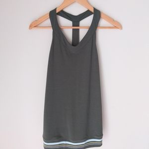 Thrive Societe top olive green size Large